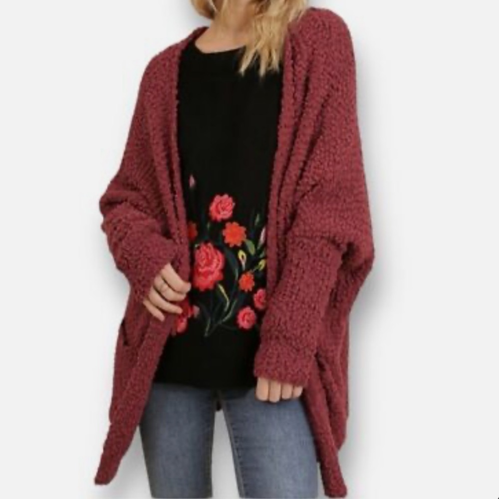 Umgee Popcorn Knit Sweater, size Medium